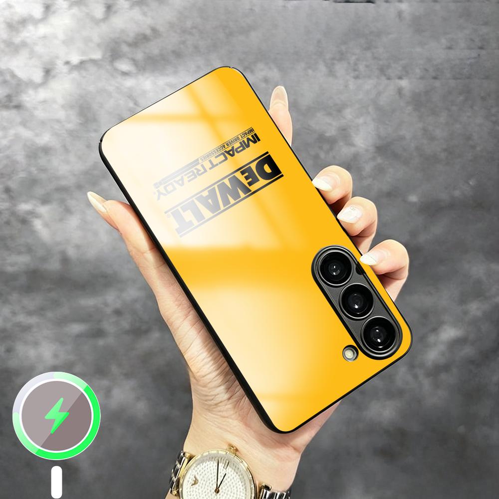 غطاء هاتف بتصميم ديوالت أنيق و - مراجعة Magnetic Phone Case وسعره