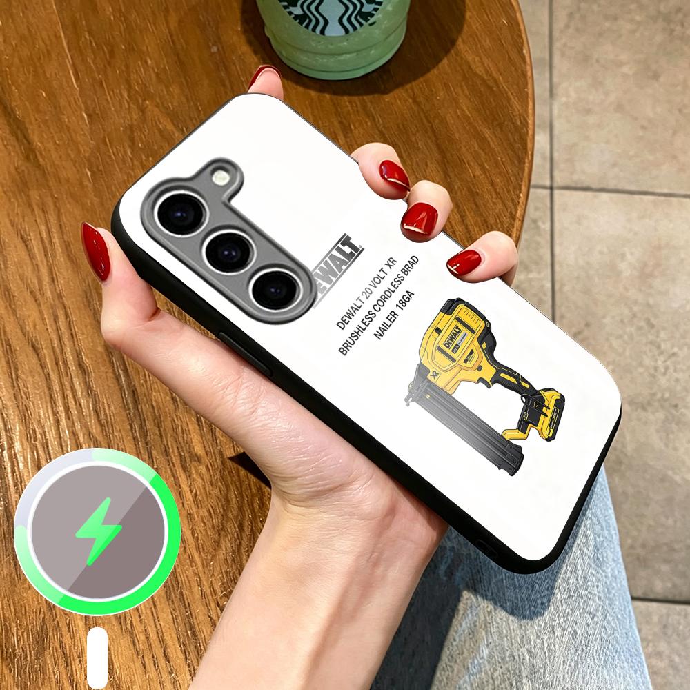 غطاء هاتف بتصميم ديوالت أنيق و - مراجعة Magnetic Phone Case وسعره