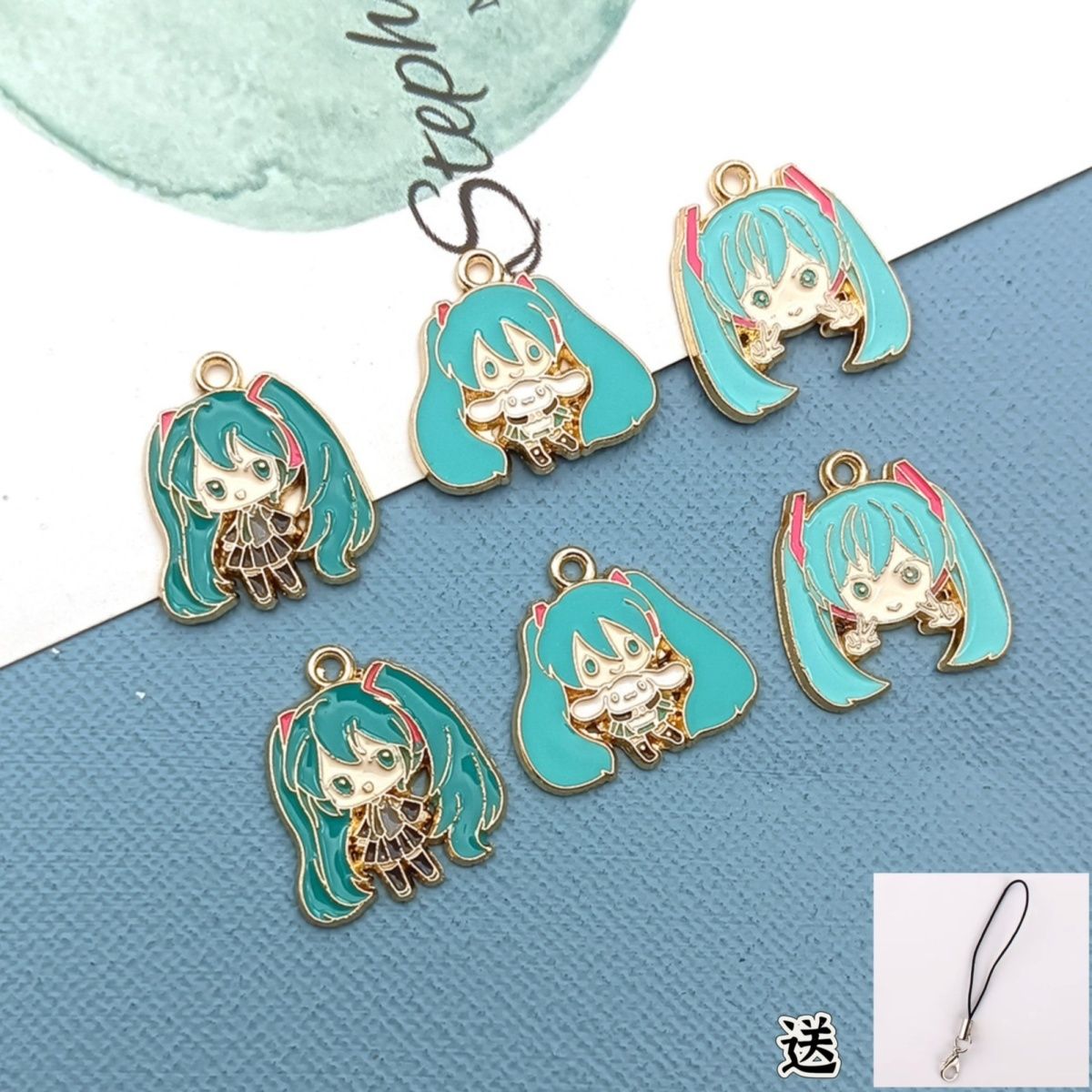 إكسسوارات هاتسوني ميكو، شخصيات - مراجعة Phone Accessories Doll وسعره