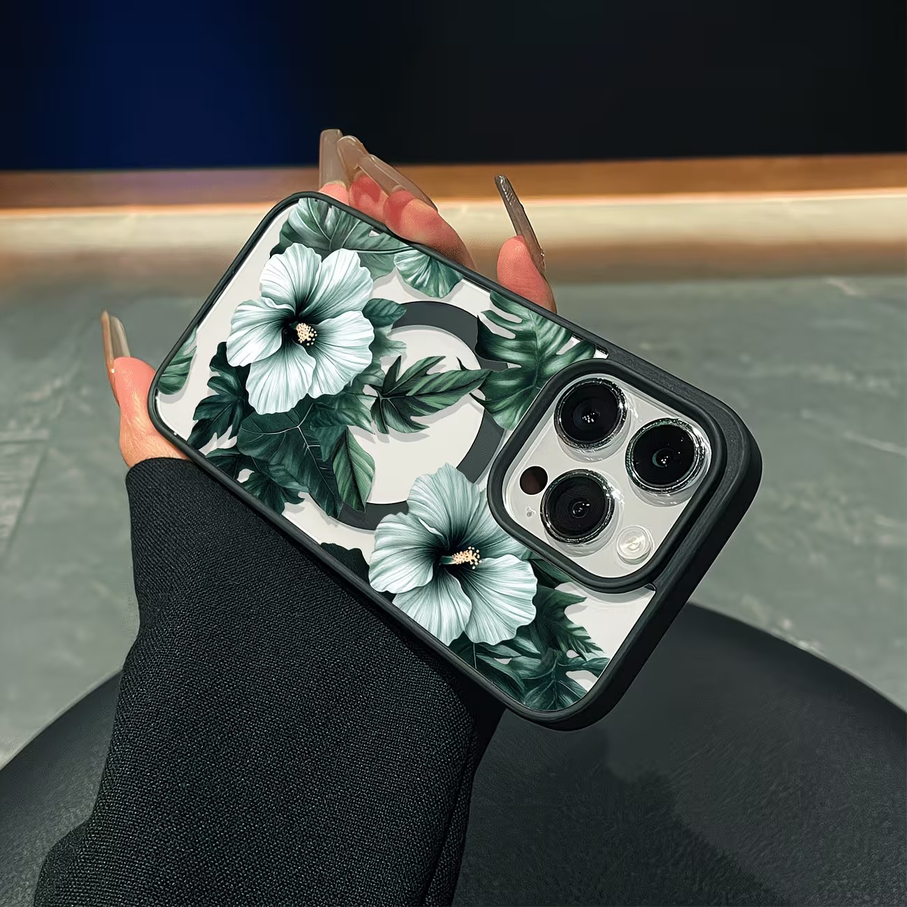غطاء هاتف شفاف بتصميم زهور خضر - مراجعة Xo Phone Accessories وسعره